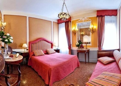 Hotel Arlecchino room -Venice