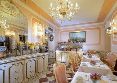 Hotel Canaletto breakfast  -Venice