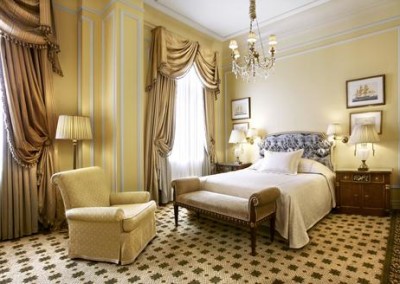 Hotel-Grande-Bretagne-Guest-Room